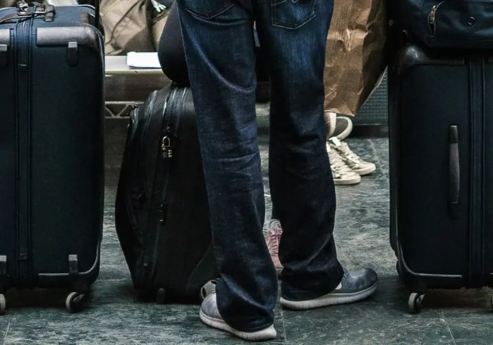 Czy na promie sprawdzają walizki? Wszystko, co musisz wiedzieć o bagażu