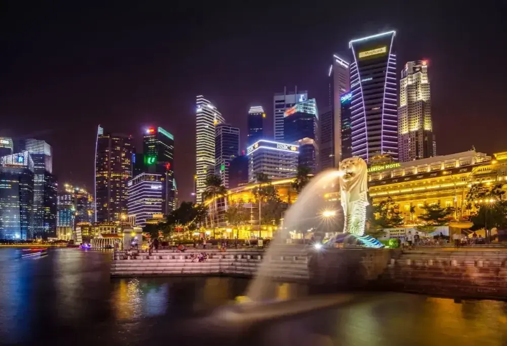 Ile trwa lot z Warszawy do Singapuru? Czas, loty i praktyczne porady