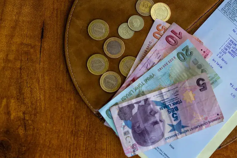 Zdjęcie Jaka waluta w Turcji dla turystów? Wymiana, płatności i porady.